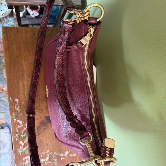 Coach Jules Hobo Bag Burgundy EUC Convertible Crossbody or Shoulder W/ Hangtag - Picture 6 of 9